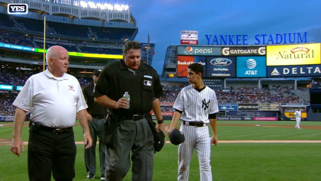 ATLANTA, GA – APRIL 08: Home Plate Umpire Hunter Wendelstedt