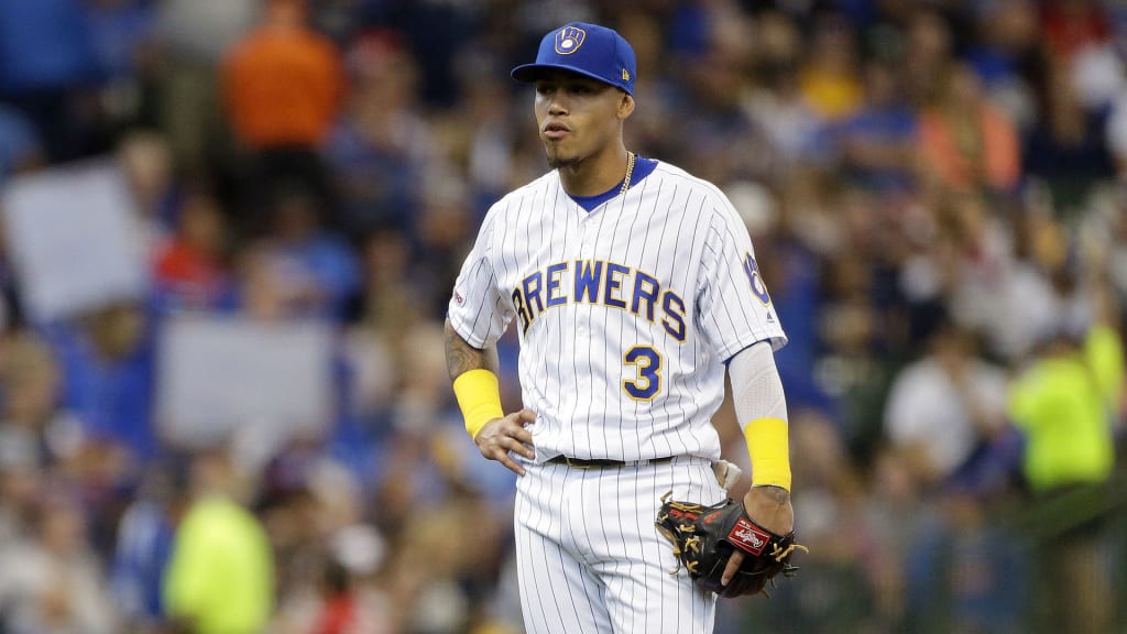 Braves acquire infielder Arcia from Brewers for 2 pitchers