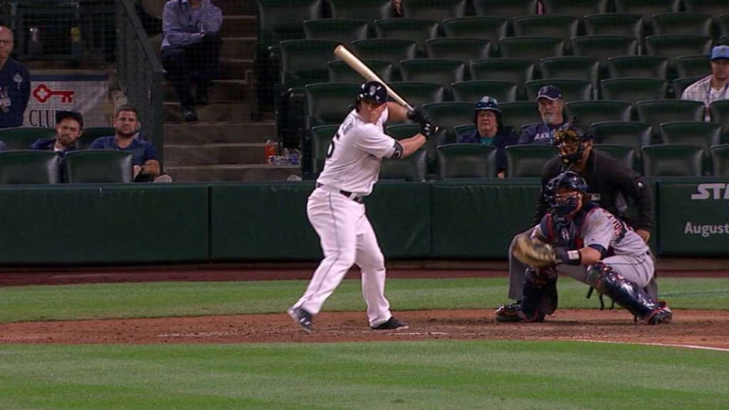 Nelson Cruz and J.D. Martinez turned the Tigers-Mariners game into