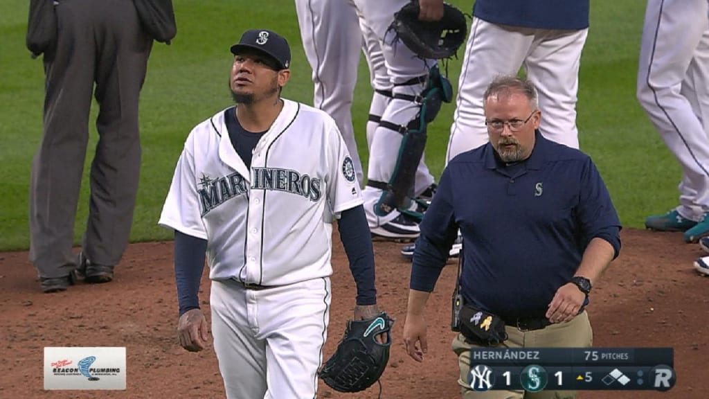 Hernandez exits the game