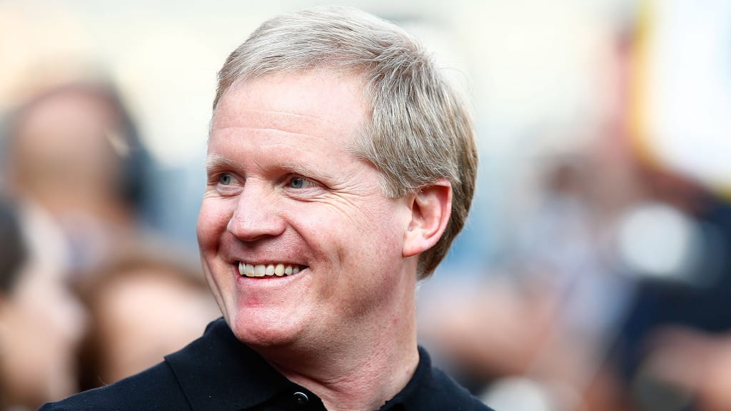 PITTSBURGH, PA - OCTOBER 1: Pittsburgh Pirates GM Neal Huntington watches batting practice prior to the National League Wild Card game against the Cincinnati Reds at PNC Park October 1, 2013 in Pittsburgh, Pennsylvania. (Photo by Jared Wickerham/Getty Images)