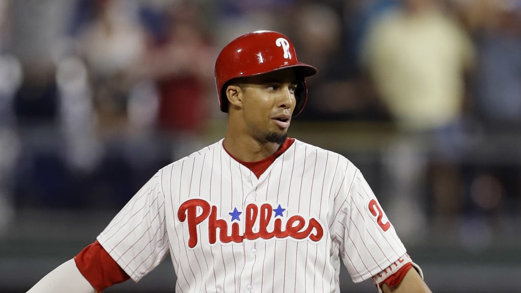 Phillies add Aaron Altherr, 5 others to roster