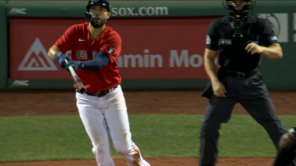 Hosmer's double in sixth sends Red Sox past Orioles, 4-3