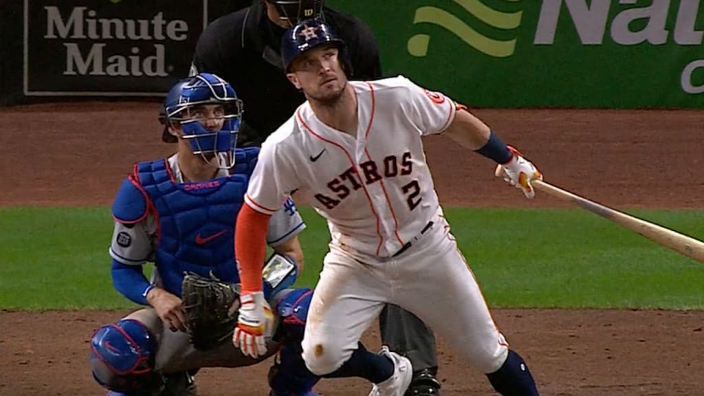 For first time since injury, Astros' Andre Scrubb throws off mound