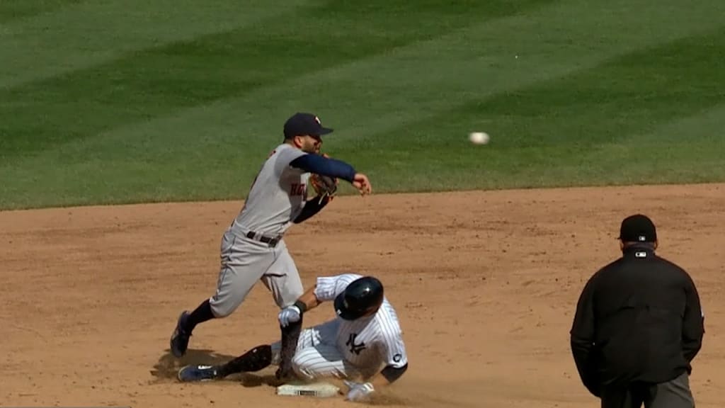 jose altuve fielding ground balls｜TikTok Search