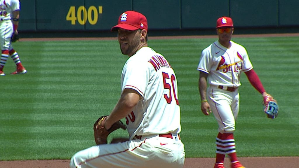 Adam Wainwright, Paul DeJong help St. Louis Cardinals win at Cleveland