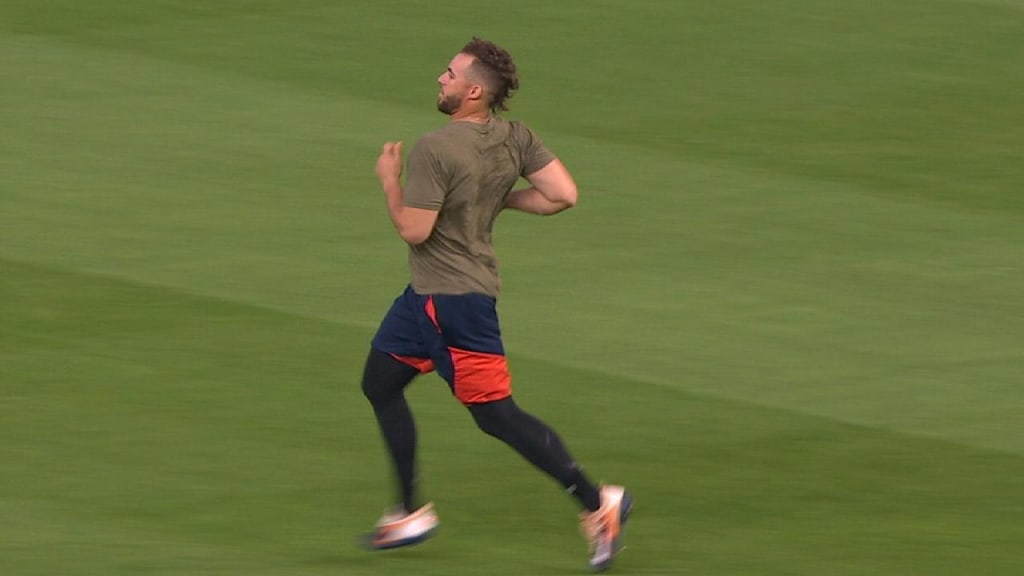 George Springer puts injured quad to the test