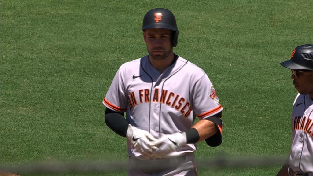 Giants score 12 runs vs. Padres after team home run derby