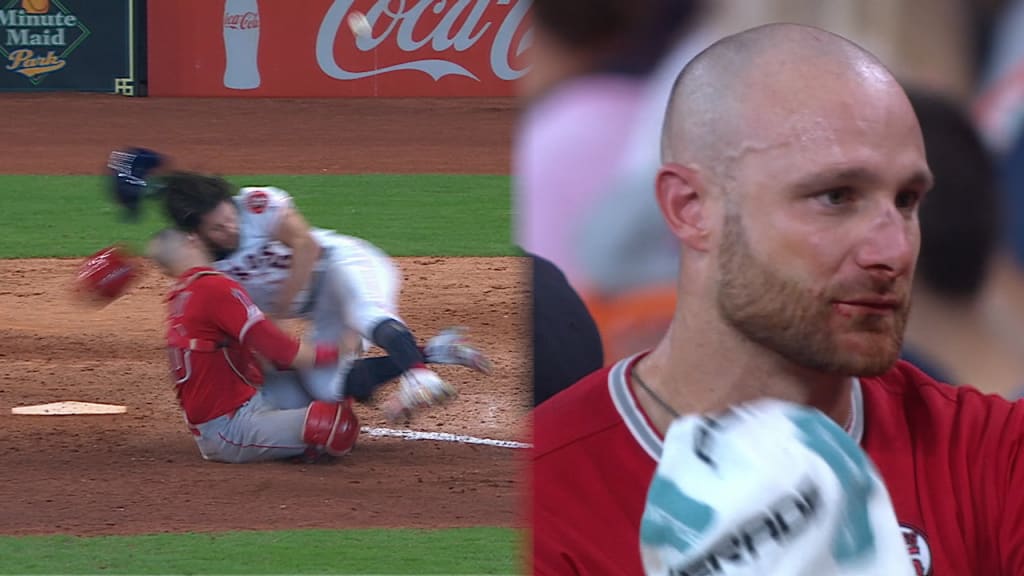 Brutal MLB collision results in injury