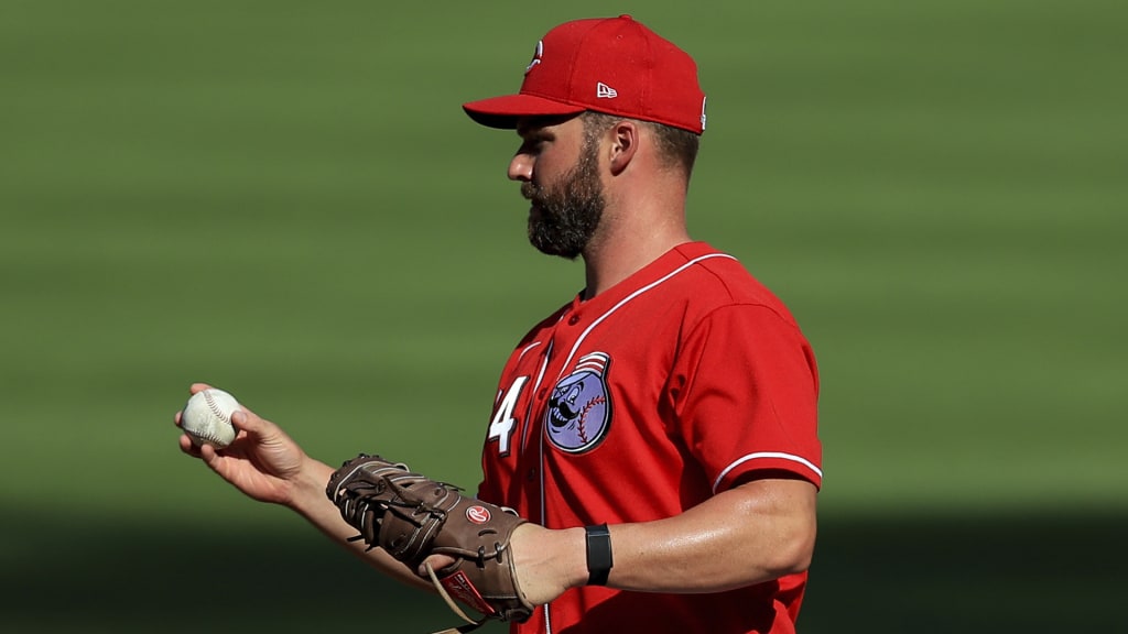 Phillies' Nola, 3 teammates go on COVID-19 injured list