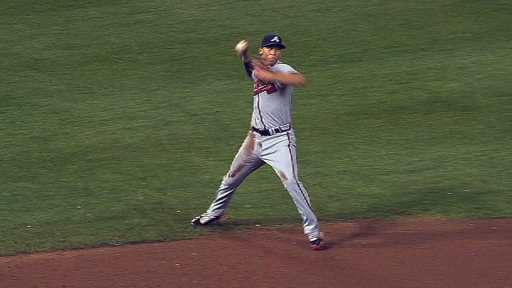 Braves' Andrelton Simmons wins first Gold Glove