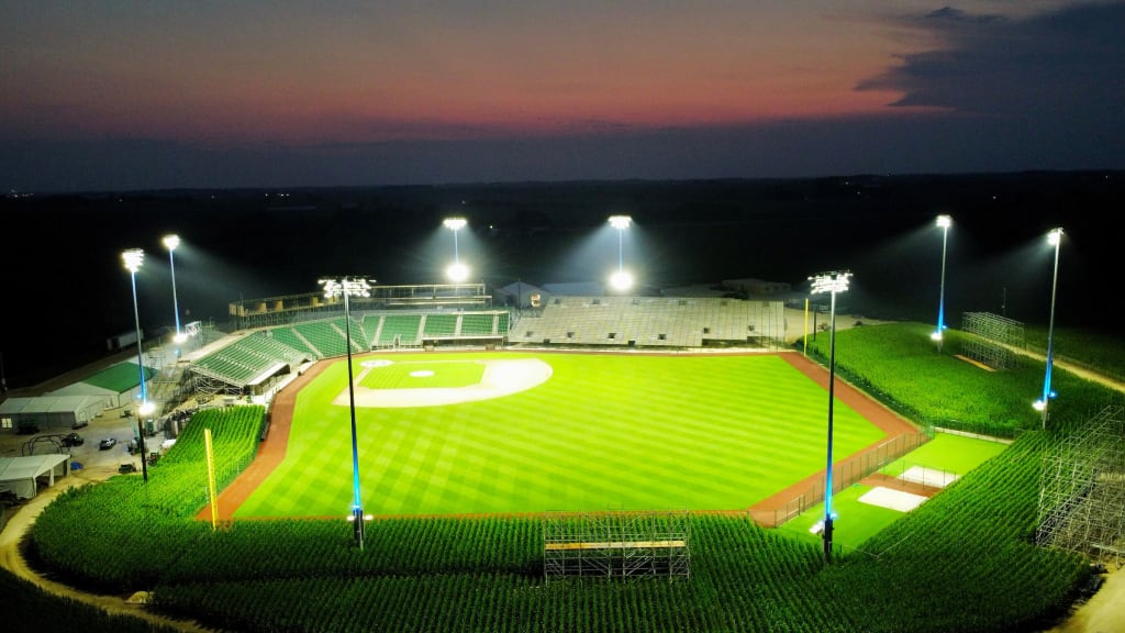 Here are the Yankees', White Sox's special uniforms for Field of Dreams  game (PHOTOS) 