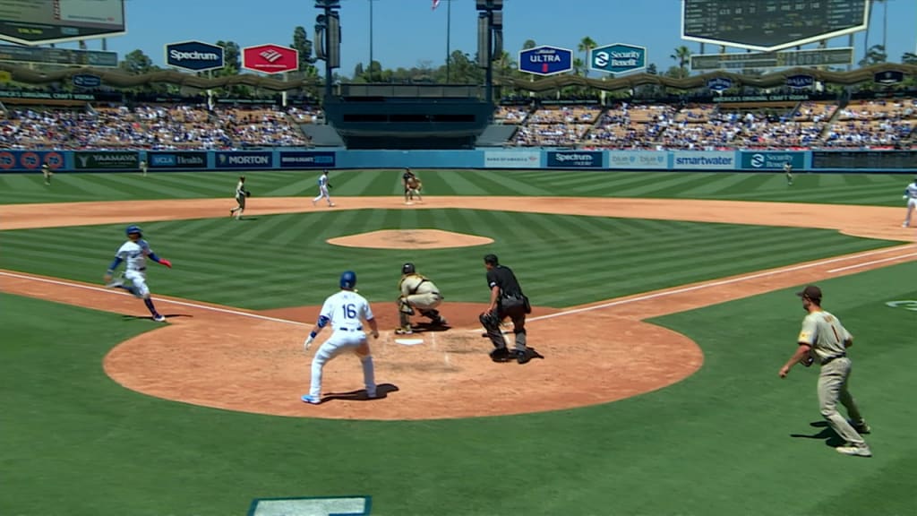 Padres rally for 4 in 9th, beat Dodgers 4-2 to avoid sweep - Seattle Sports