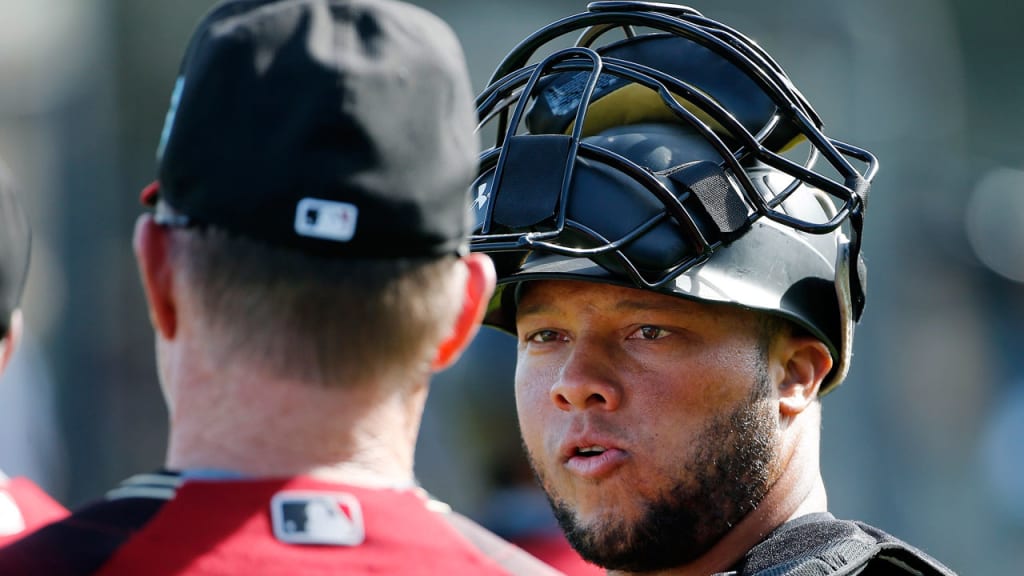 Welington Castillo's homer opened a three-run fourth inning. (AP)