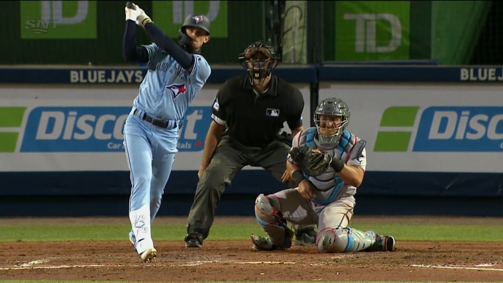 Blue Jays win Sahlen Field debut on walk-off hit