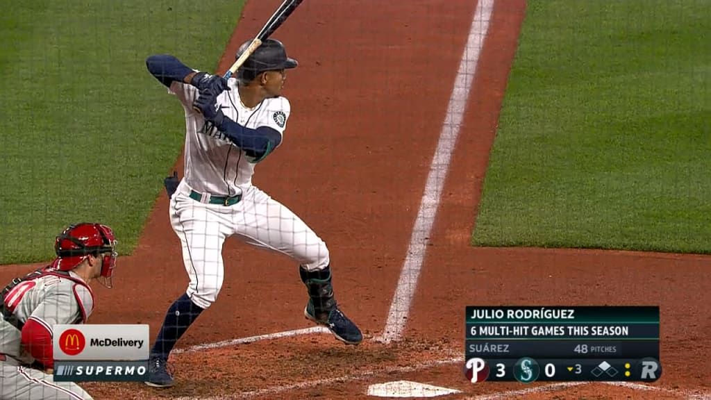 Julio Rodríguez has three hits in loss to Phillies