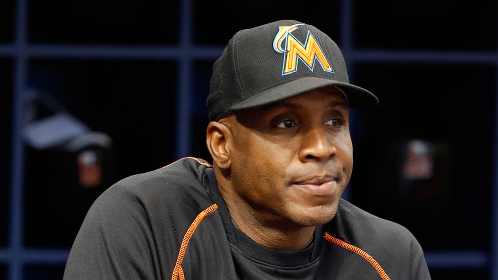 Marlins hitting coach Barry Bonds called Joc Pederson to apologize after hearing that the Dodgers slugger wanted a photo with Bonds in April. (Mike Carlson/AP)
