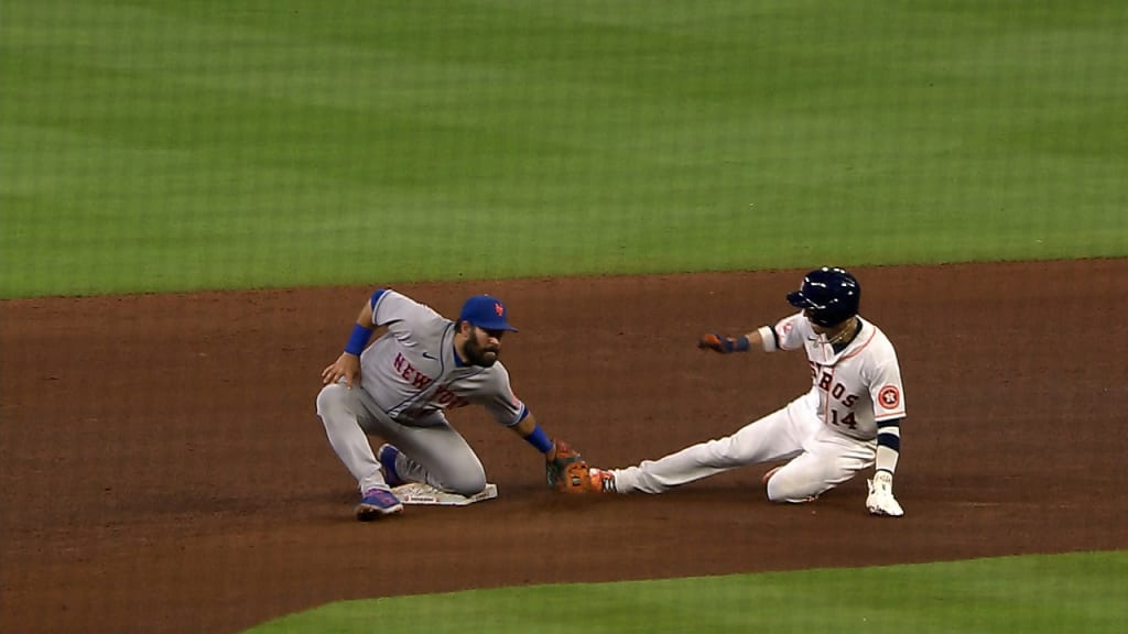 Pete Alonso Continues Impressive Power Surge in Loss to Cubs
