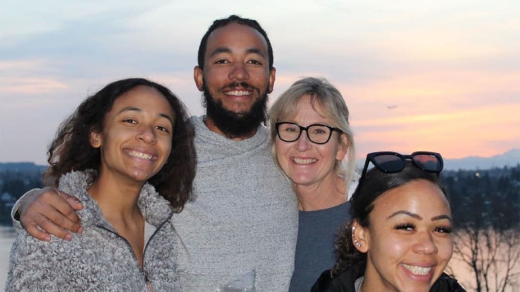 J.P. Crawford inspired by mother's battle with throat cancer