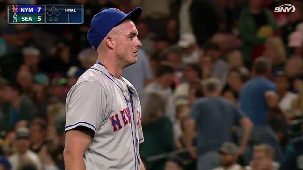 Highlight] Drew Waters hits a 3-run homer off Jacob deGrom. : r/baseball