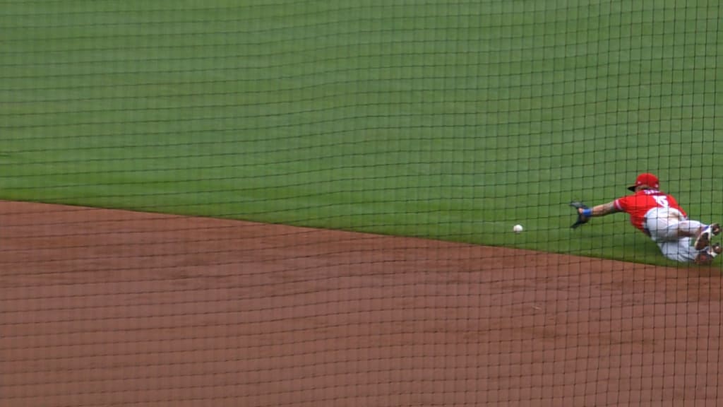 Philadelphia Phillies shortstop Didi Gregorius (18) in action