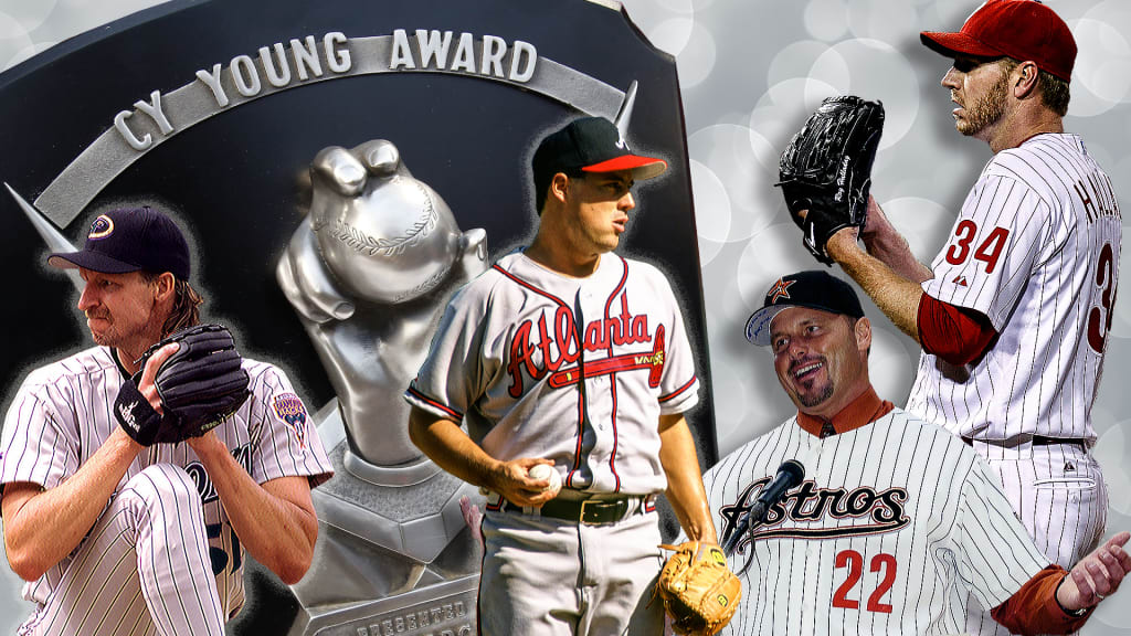 Lot - ATLANTA BRAVES AUTOGRAPHED CY YOUNG AWARD WINNERS