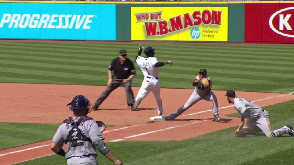 Devenski stays with grounder