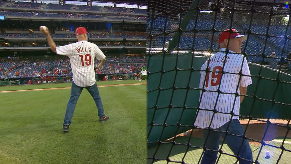 WATCH: Allen Iverson Throws Out First Pitch at Phillies Game