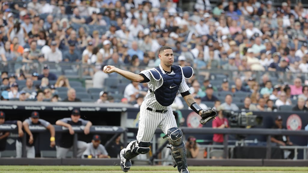 Yankees fans mock Gary Sanchez for changing his jersey number