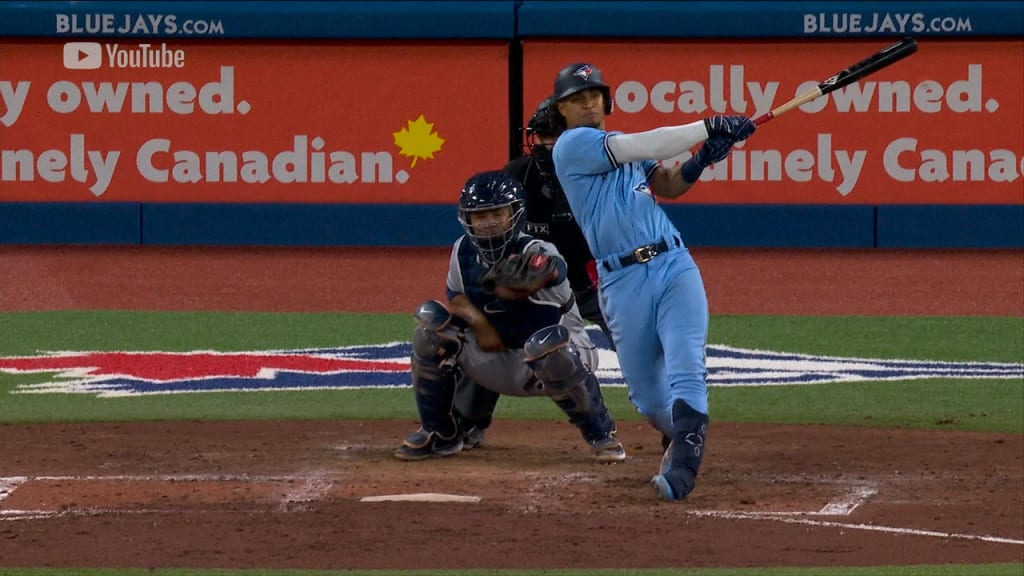 Doubles lift Blue Jays over Rays in Toronto's first Canada Day