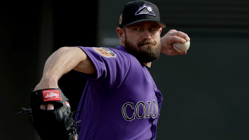 Left-hander Mike Dunn made 51 appearances for the Marlins last season, his lowest total since 2010. (AP)