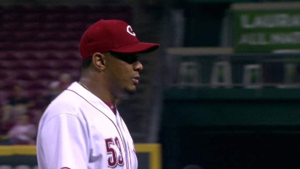 Wandy Peralta, Reds bullpen deliver again