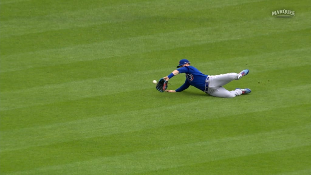 Cubs turn a double play