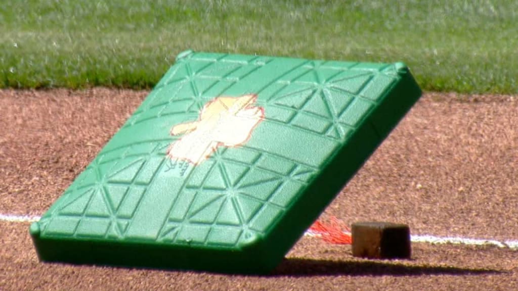 MLB goes green for St. Patrick's Day games
