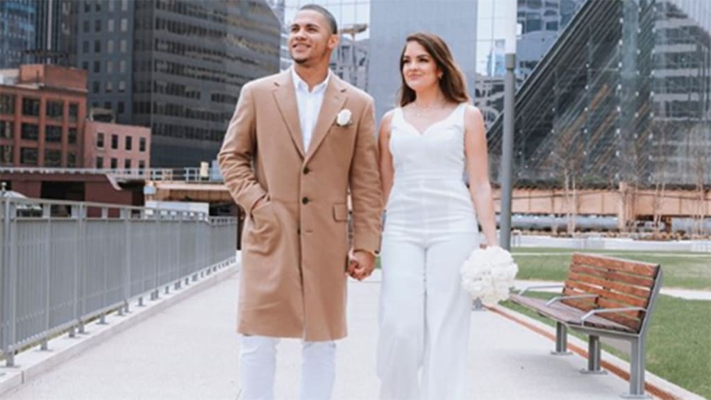 Willson Contreras shared some of his wedding photos on his Instagram account.