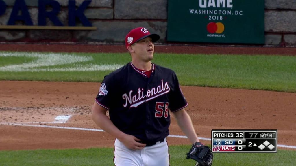 Buster Posey showed off some incredible reflexes to corral a ball in the  dirt and throw out a runner