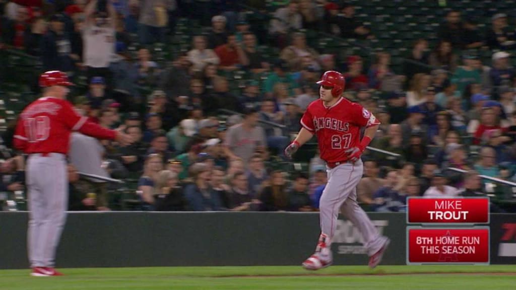 Mike Trout is so good, Adrian Beltre let him touch his head