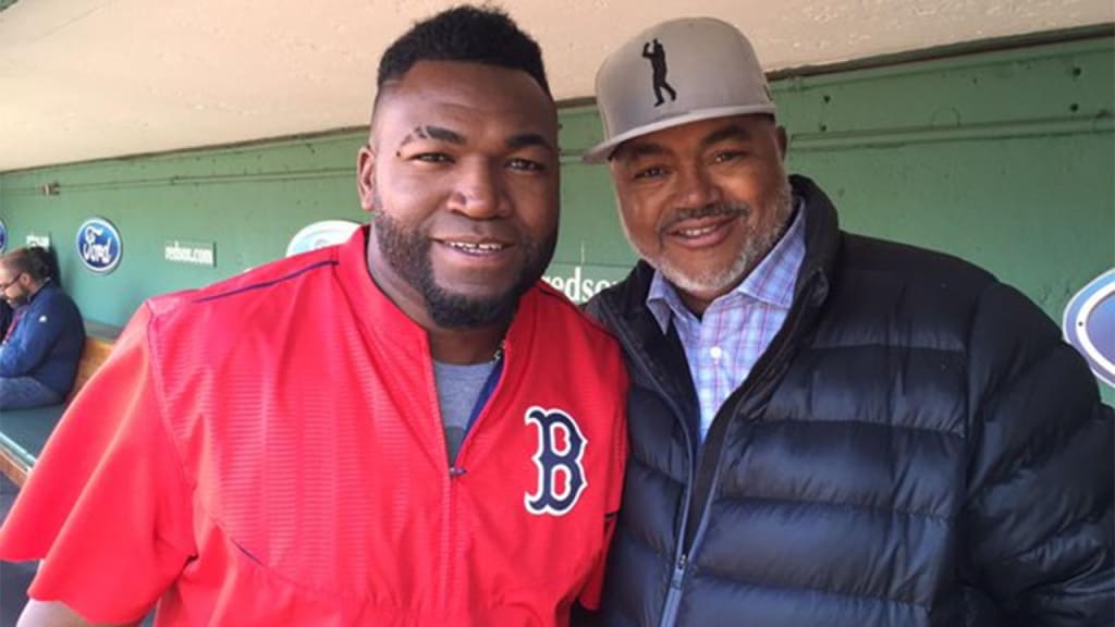 El papá de David Ortiz disfruta los éxitos de su hijo