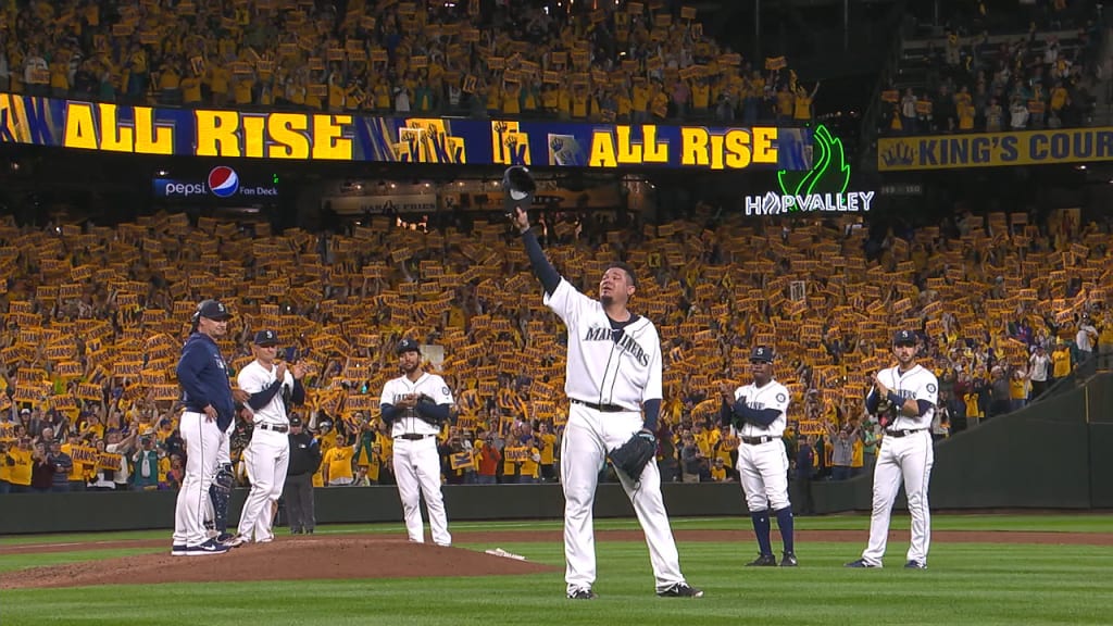 Watch Felix Hernandez Get Emotional Ovation After Likely Final Mariners  Start, News, Scores, Highlights, Stats, and Rumors