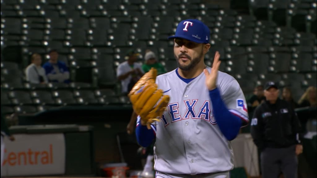 Bats come around after Martin Perez tosses gem for Texas Rangers