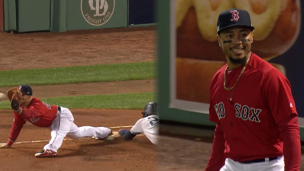 Mookie Betts' INCREDIBLE Game Winning Catch