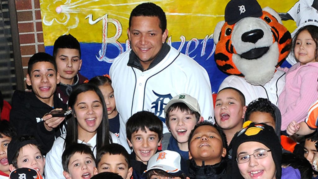 Miguel Cabrera donates $250,000 to fight pandemic in Detroit