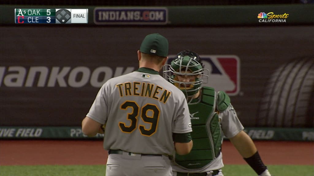 Treinen records the save 
