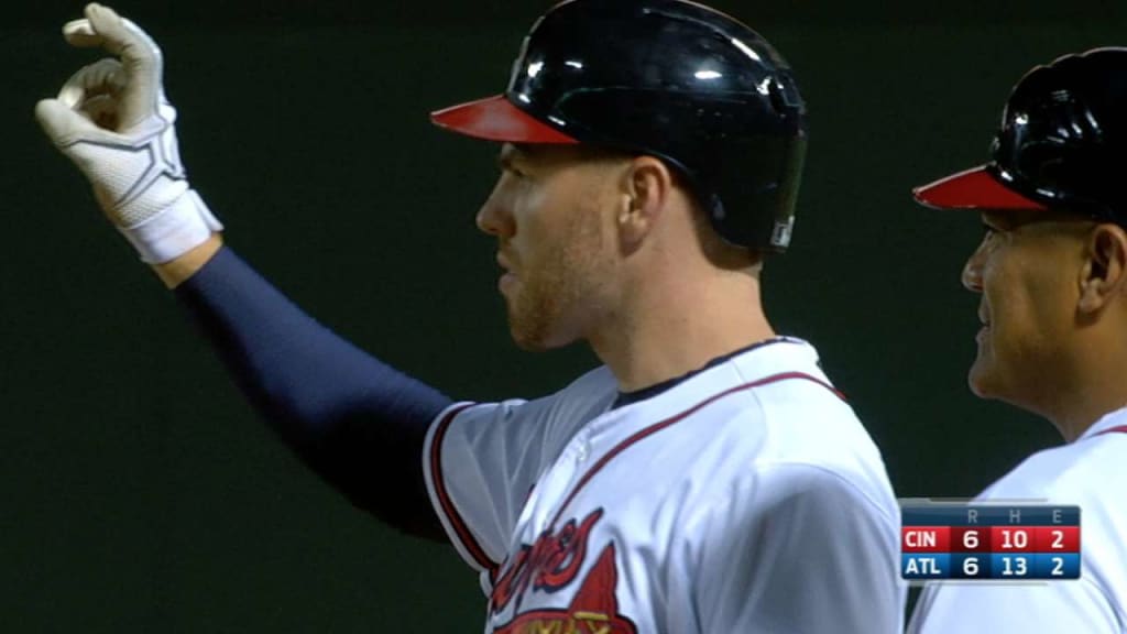 Freddie Freeman singles in 10th, Braves edge Reds - The Boston Globe