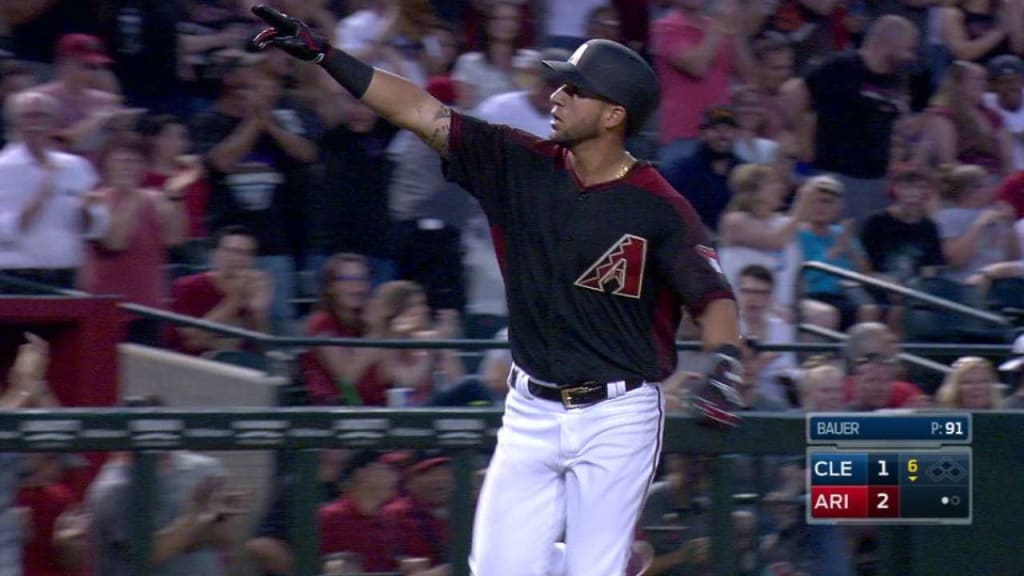 Diamondbacks' David Peralta switches to ax-handled bat