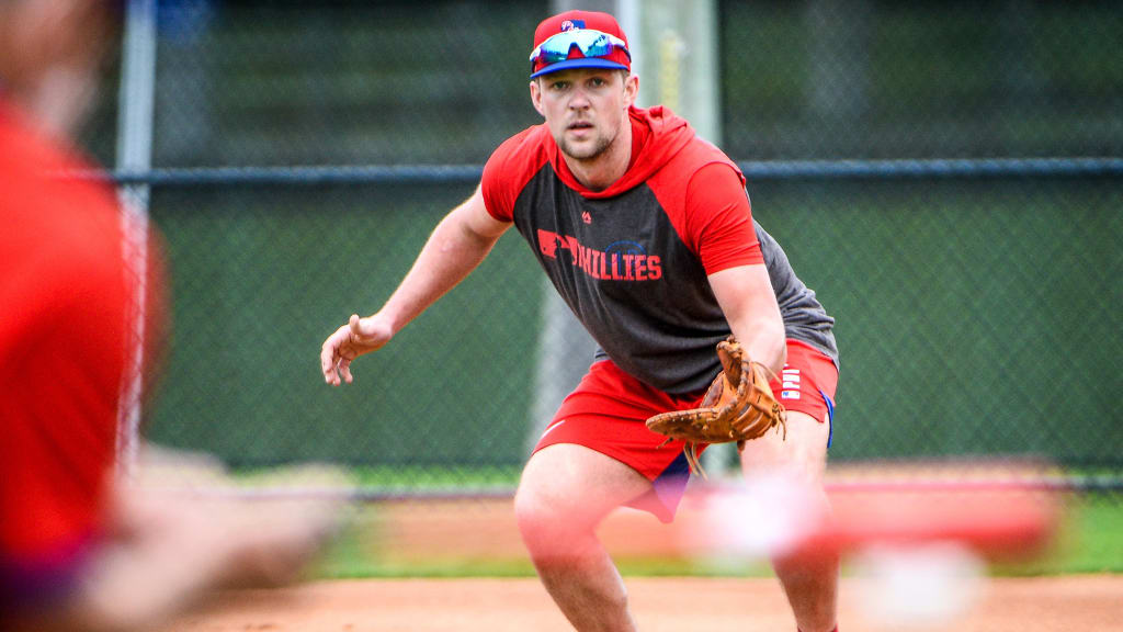 Rhys Hoskins Sprays Line Drives to All Fields in Batting Practice