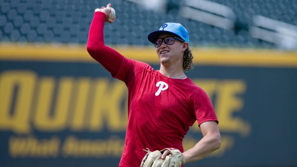 J.D. Hammer is bringing glasses back to the Major Leagues MLB