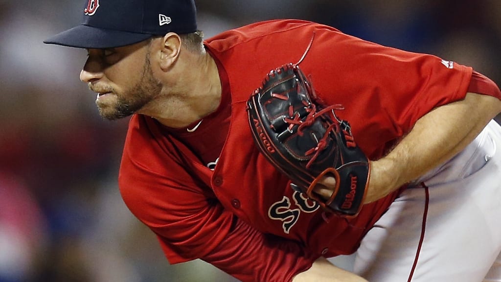 Red Sox trade Shaw for reliever Thornburg