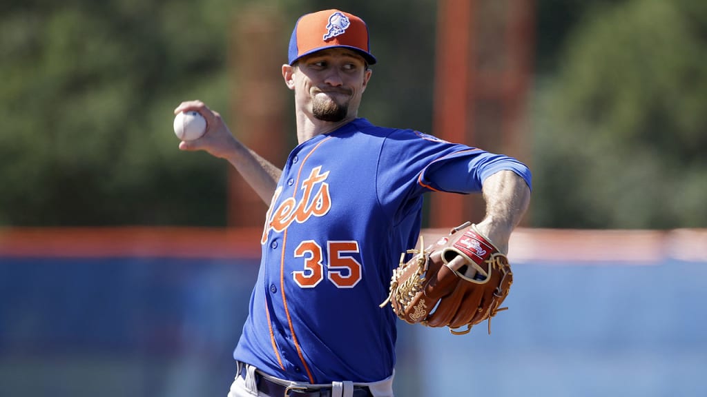 Logan Verrett is among the Mets' roster hopefuls who will pitch in Tuesday's intrasquad game. (AP)