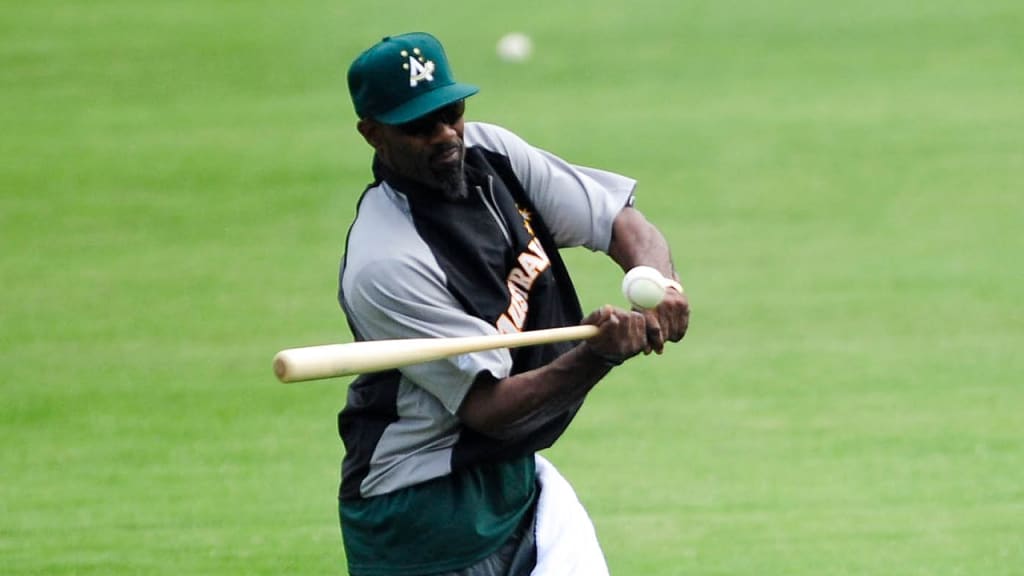 Greg Jelks was a coach with Team Australia during the 2013 World Baseball Classic. (Getty)